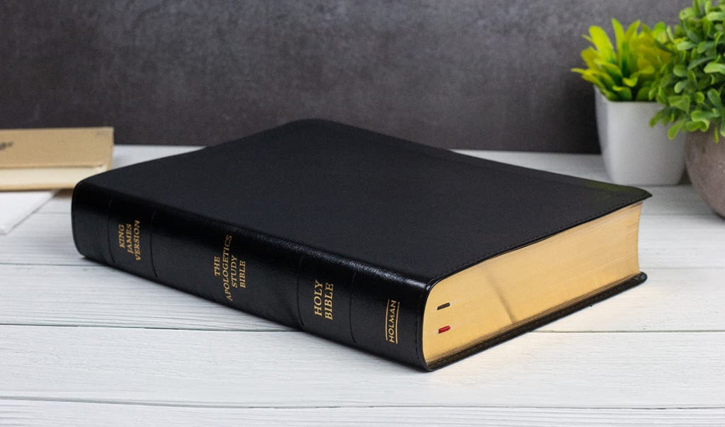 Apologetics Study Bible: King James Version (kjv), English Bible, Leather Touch, Black Cover and Easy to Understand with Large Fonts | Lifeway India Leather Bound – 1 January 2019