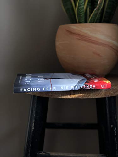 Facing Fear: Step Out in Faith and Rise Above What's Holding You Back