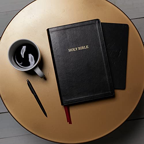 KJV, Deluxe Reference Bible, Center-Column Giant Print, Leathersoft, Black, Red Letter, Comfort Print: Holy Bible, King James Version