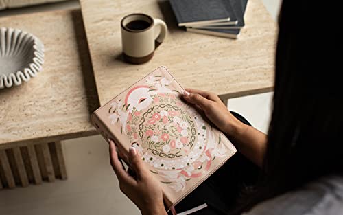 The Jesus Bible Artist Edition, ESV, Leathersoft, Peach Floral: English Standard Version, Leathersoft, Peach Floral, Artist Edition