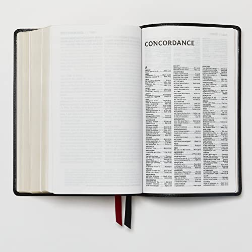NKJV, End-of-Verse Reference Bible, Compact, Leathersoft, Black, Red Letter, Comfort Print: Holy Bible, New King James Version