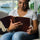 KJV Holy Bible, Giant Print Thinline Bible, Brown Leathersoft, Red Letter, Comfort Print: King James Version: Holy Bible, King James Version