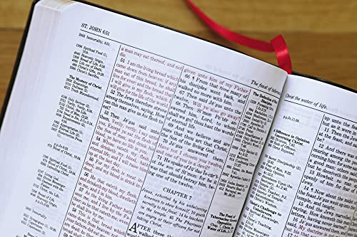 KJV, Thompson Chain-Reference Bible, Handy Size, Bonded Leather, Black, Red Letter: King James Version, Black, Bonded Leather, Handy Size, Red Letter