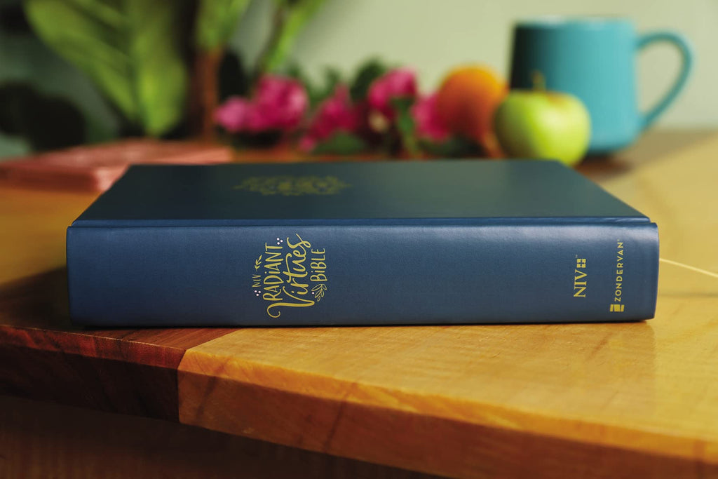 NIV Radiant Virtues Bible: New International Version: A Beautiful Word Collection, Red Letter, Comfort Print Hardcover – Import, 28 September 2021