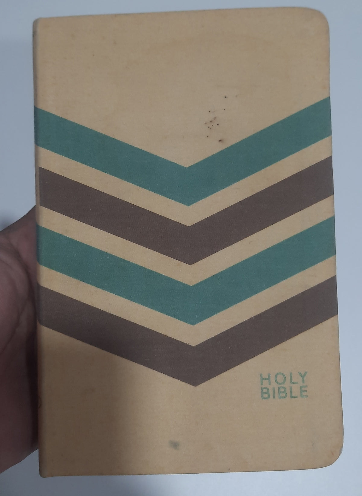 NKJV Compact Bible – Not Used (Slight Cover Dirt)