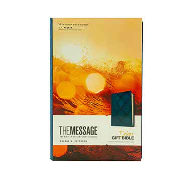 THE MESSAGE DELUXE GIFT BIBLE (LEATHER-LOOK, CROSSHATCH DENIM): THE BIBLE IN CONTEMPORARY LANGUAGE