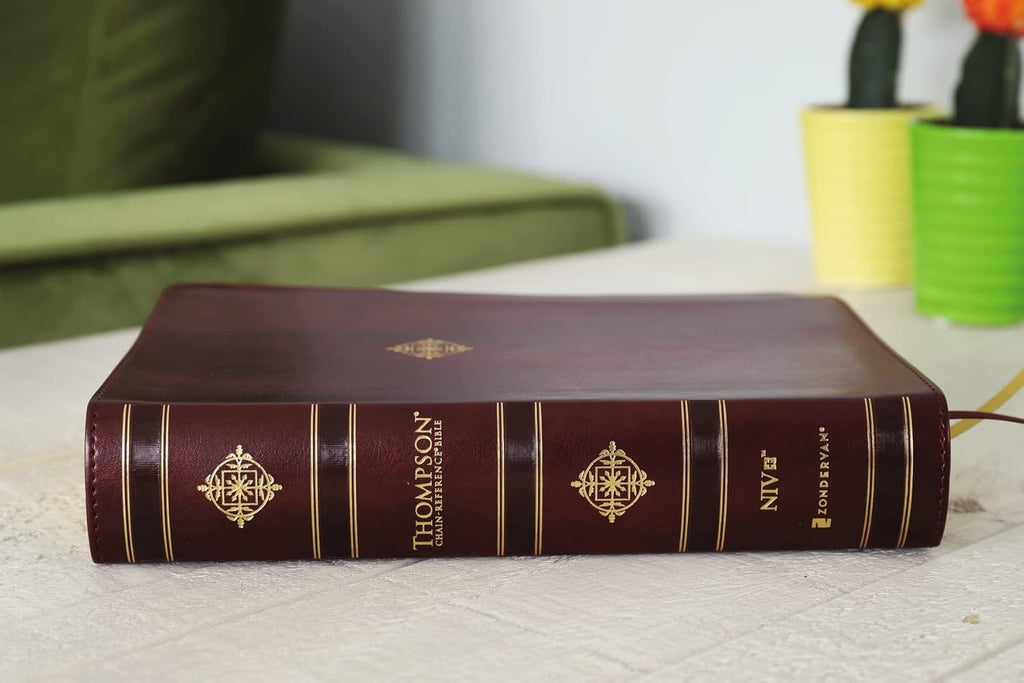 NIV, Thompson Chain-Reference Bible, Handy Size, Leathersoft, Burgundy, Thumb Indexed, Red Letter, Comfort Print (Harper Collins Publishers)