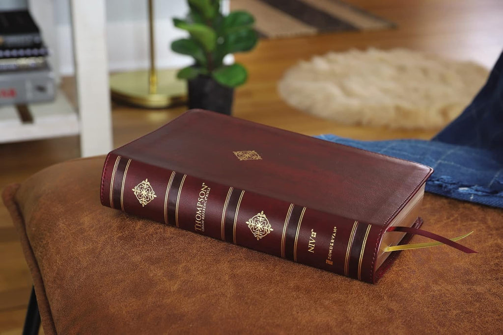 NIV, Thompson Chain-Reference Bible, Handy Size, Leathersoft, Burgundy, Thumb Indexed, Red Letter, Comfort Print (Harper Collins Publishers)