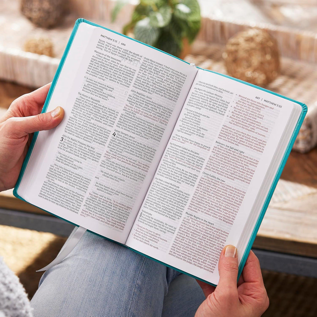 NKJV Holy Bible, Value Ultra Thinline, Blue Leathersoft, Red Letter, Comfort Print