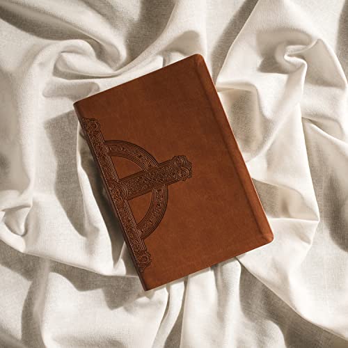 NLT Large Print Premium Value Thinline Bible, Filament Enabled Edition (Leatherlike, Brown Celtic Cross): New Living Translation, Brown Celtic Cross, ... Value Thinline Bible, Filament Enabled