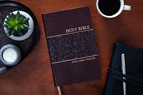 KJV Holy Bible Personal Mulberry: King James Version, Mulberry, Personal, Red Letter