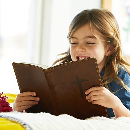 NKJV, Holy Bible for Kids, Leathersoft, Brown, Comfort Print: Holy Bible, New King James Version