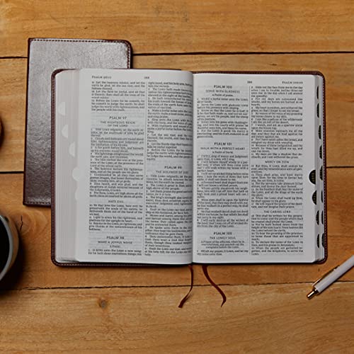 KJV, Thinline Bible, Large Print, Leathersoft, Burgundy, Thumb Indexed, Red Letter, Comfort Print: Holy Bible, King James Version