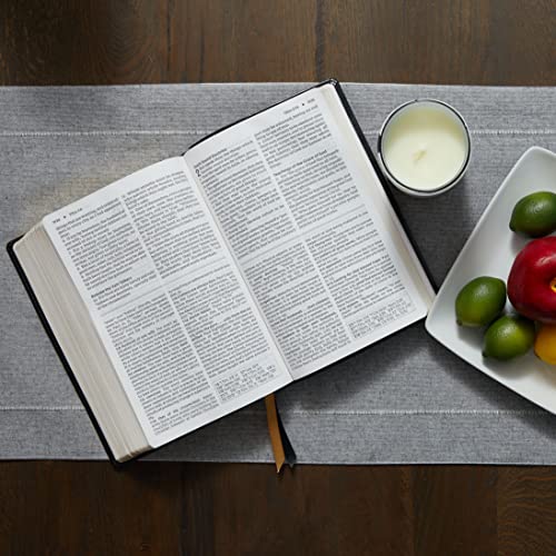 KJV, Foundation Study Bible, Large Print, Leathersoft, Black, Red Letter, Comfort Print: Holy Bible, King James Version