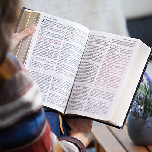 KJV, Foundation Study Bible, Large Print, Leathersoft, Black, Red Letter, Comfort Print: Holy Bible, King James Version