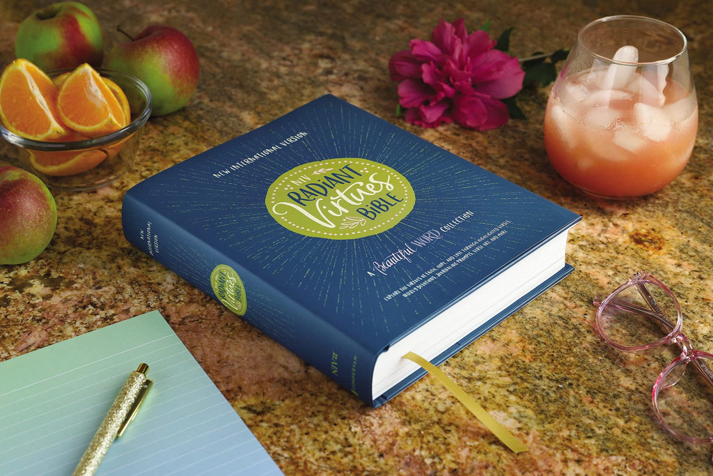 NIV Radiant Virtues Bible: New International Version: A Beautiful Word Collection, Red Letter, Comfort Print Hardcover – Import, 28 September 2021